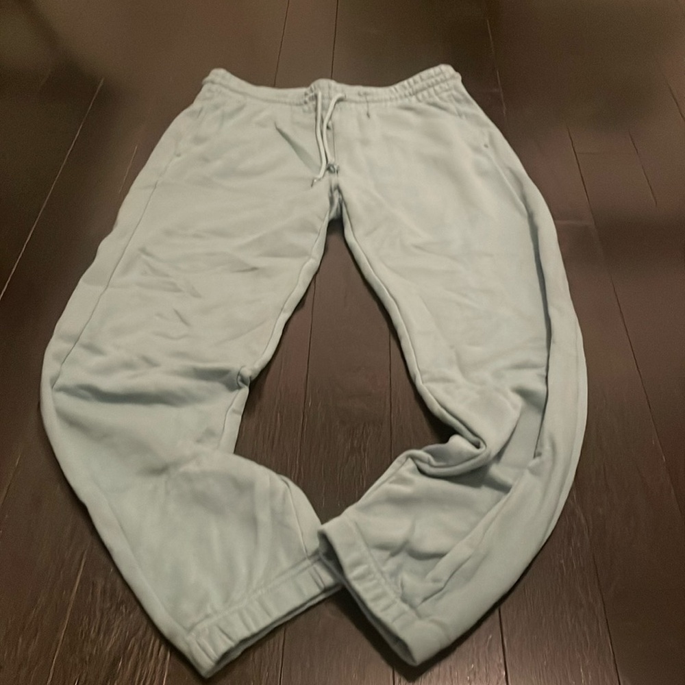 TNA- airy AF- comfy sweats- s
